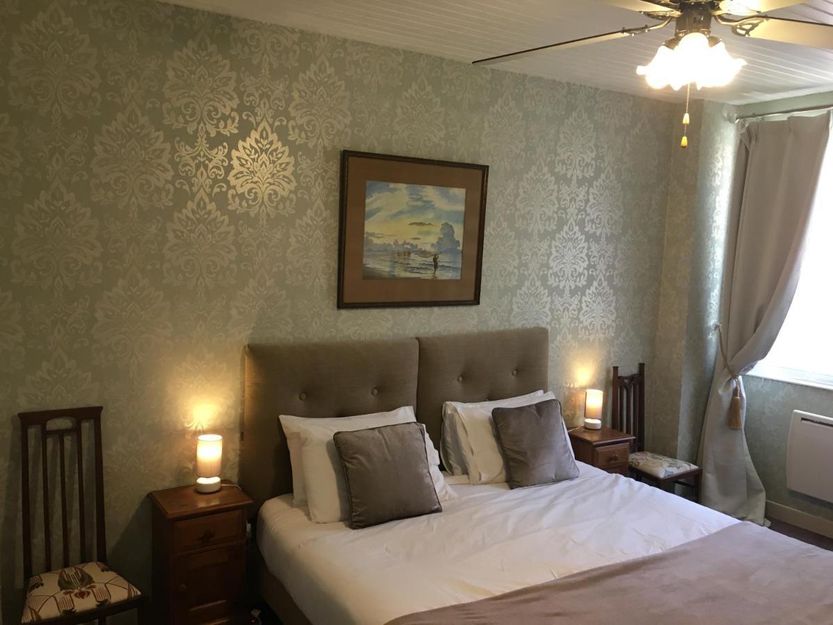 Le Vigeant Maison La Roche Chambre D'Hotes מראה חיצוני תמונה